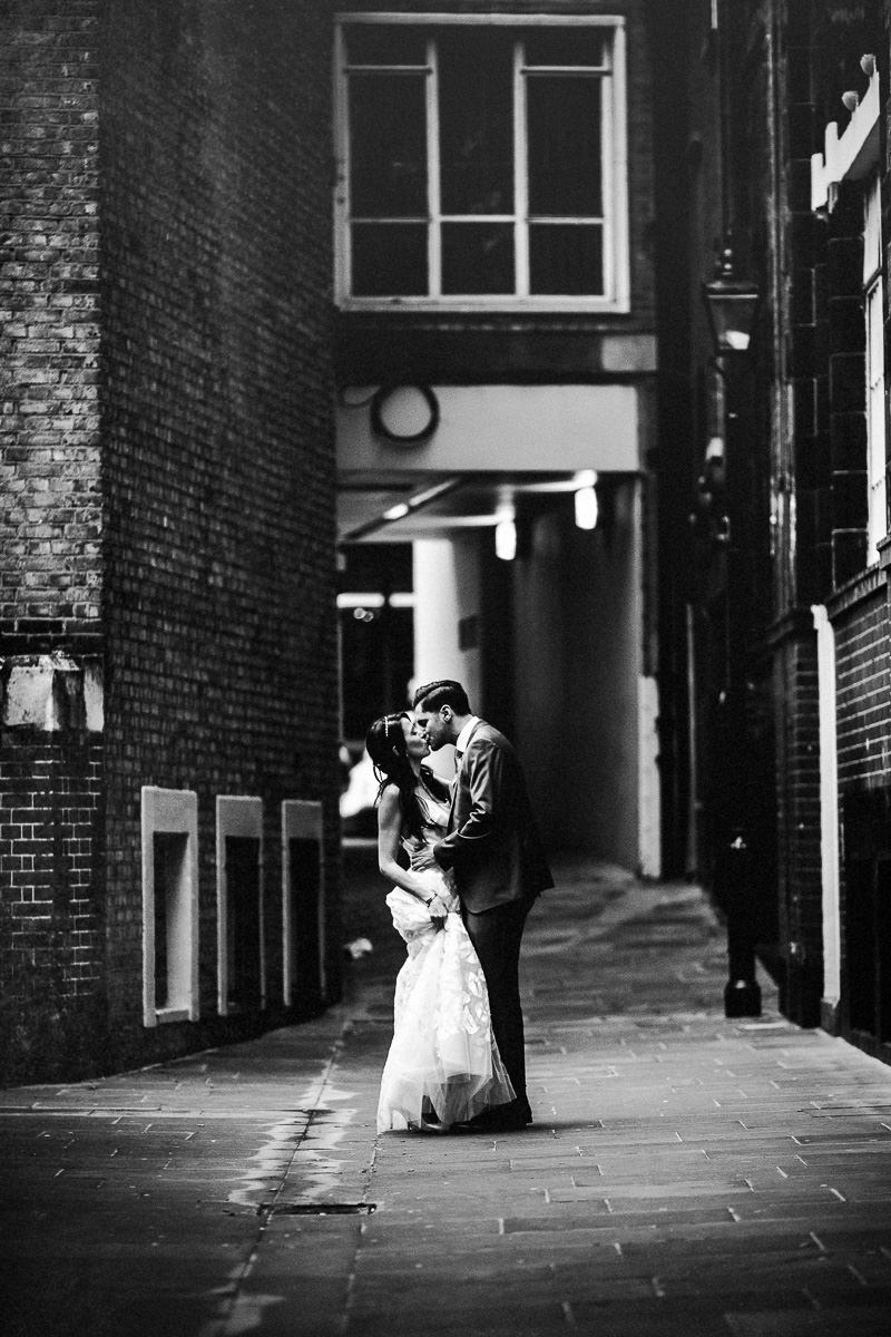 alternative london wedding photographer-1-2